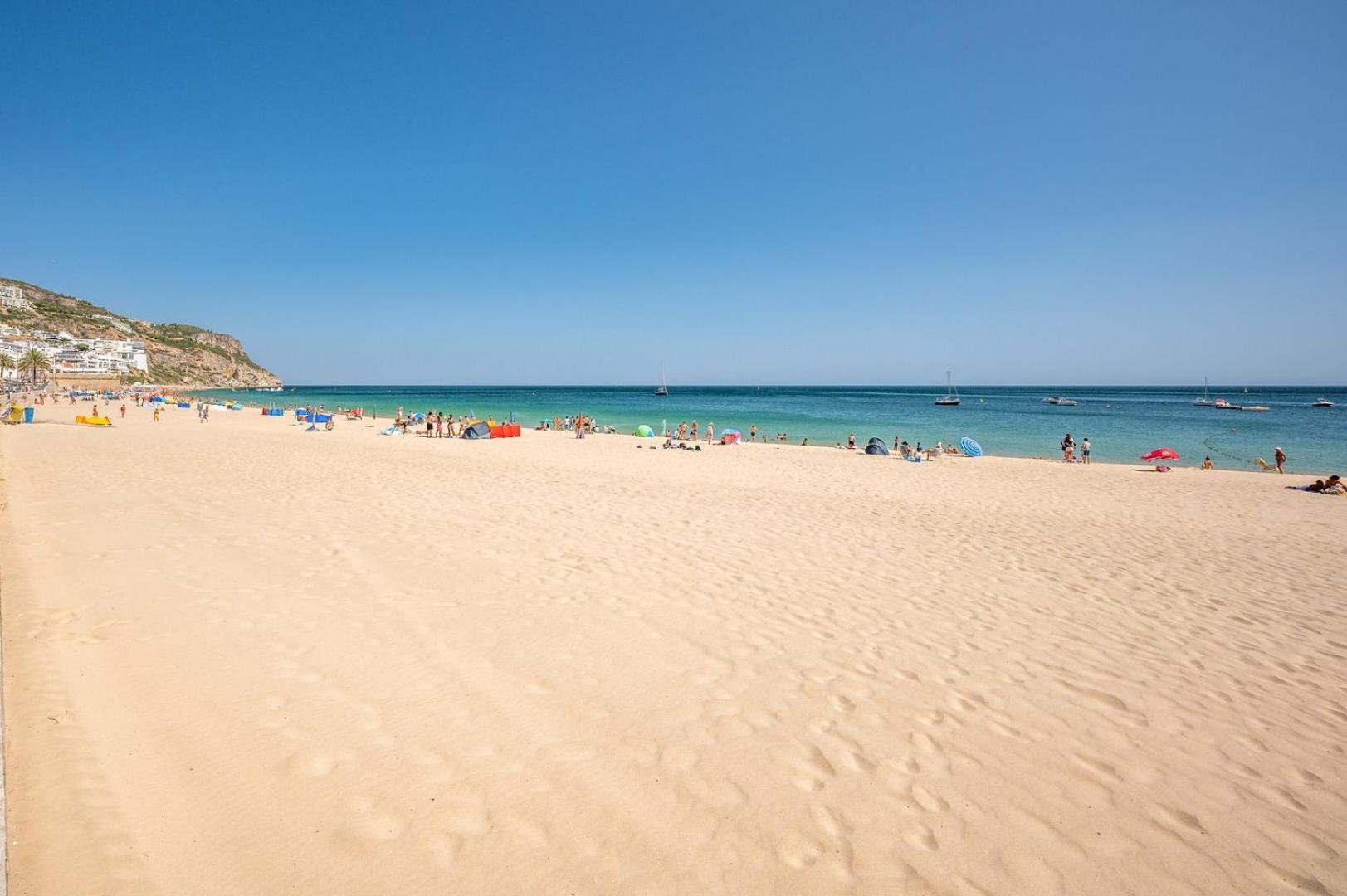 Guestready - Beachfront Naufrago'S Retreat 2 Сесимбра Екстериор снимка